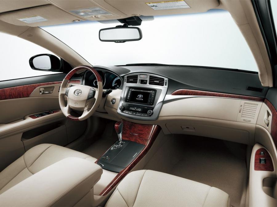  Toyota Avalon 2010 года  (UAE) (фото 5 из 7)